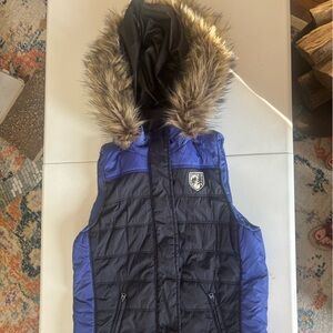 American Eagle Outfitters Black and Blue Puffer Vest with Faux Fur Hood
